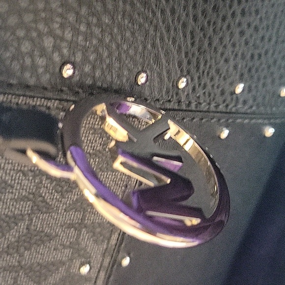 Michael Kors Avril Small Studded Patchwork signature Logo Satchel NWT - Picture 6 of 14